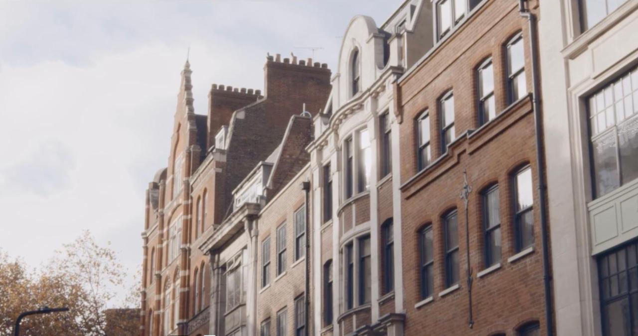 Chateau Denmark London Exterior foto The Dutch Renaissance style of the 17th century